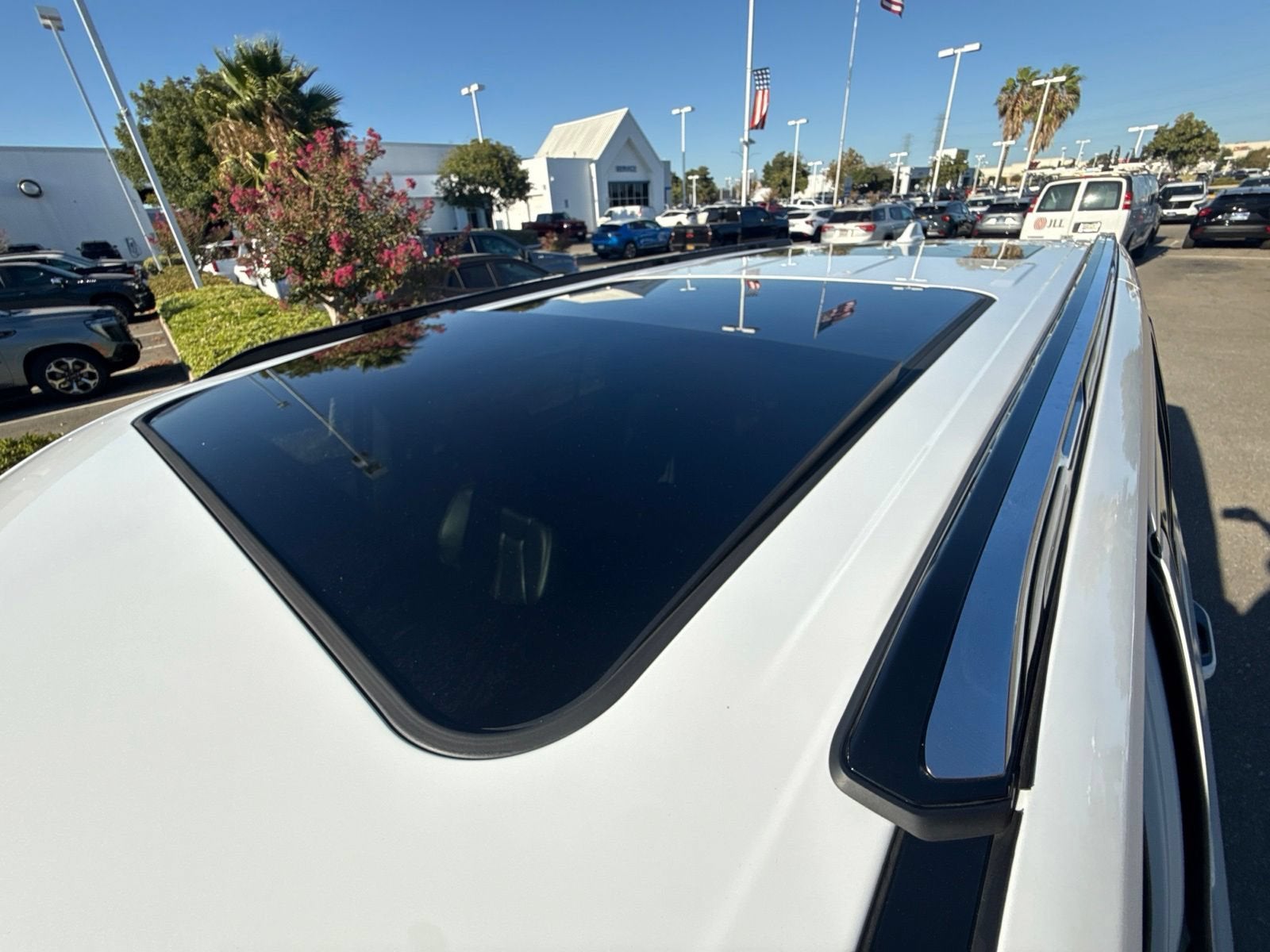 2023 Jeep Wagoneer BASE