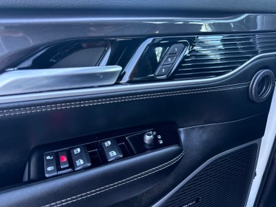 2023 Jeep Wagoneer BASE