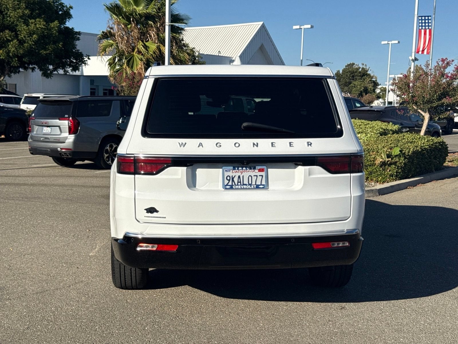 2023 Jeep Wagoneer BASE