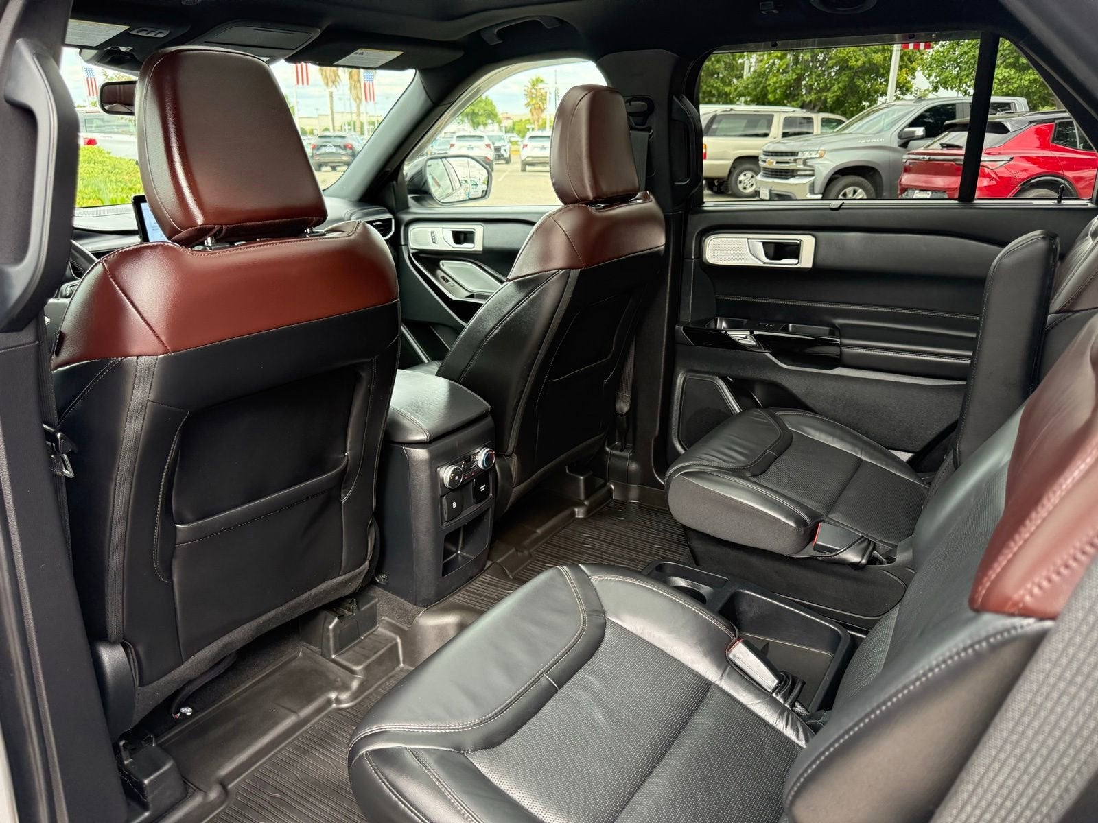 2021 Ford Explorer Platinum