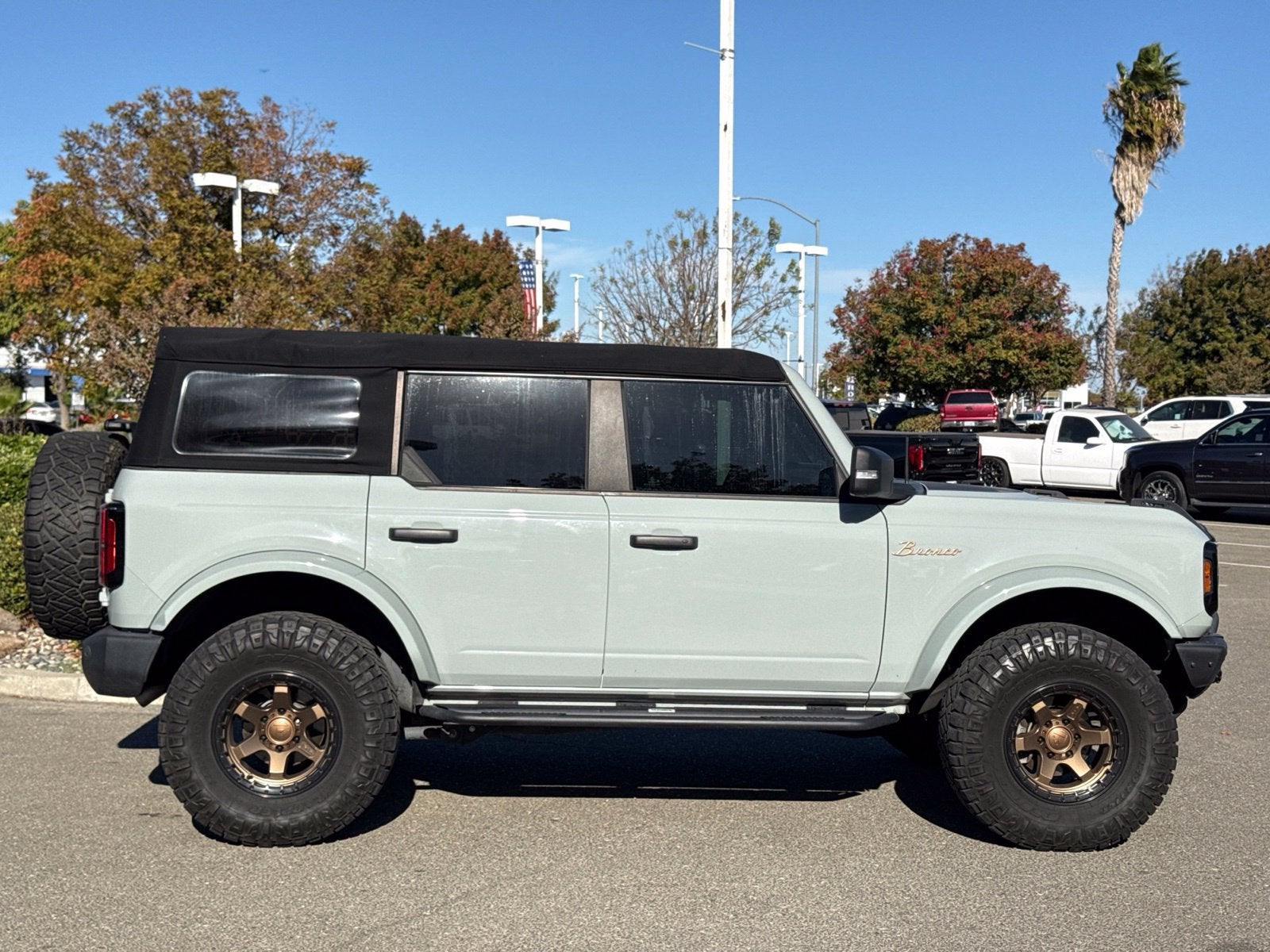 2022 Ford Bronco Base