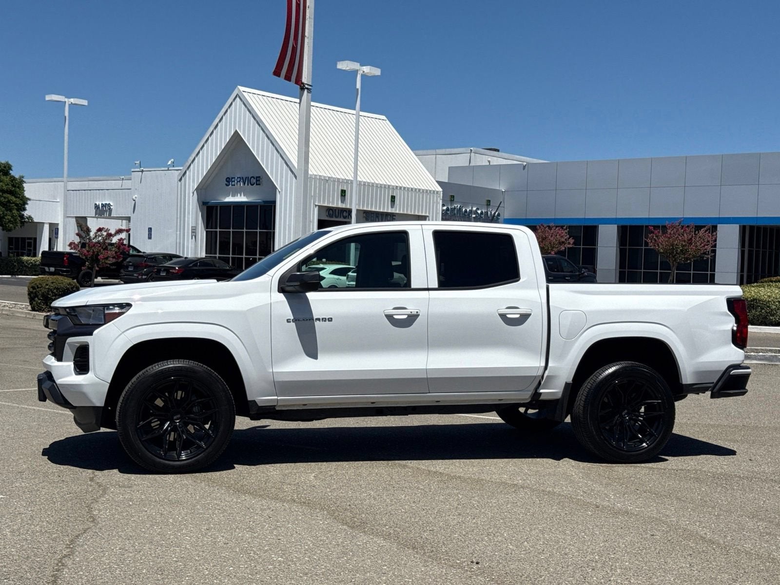 2025 Chevrolet Colorado WT/LT