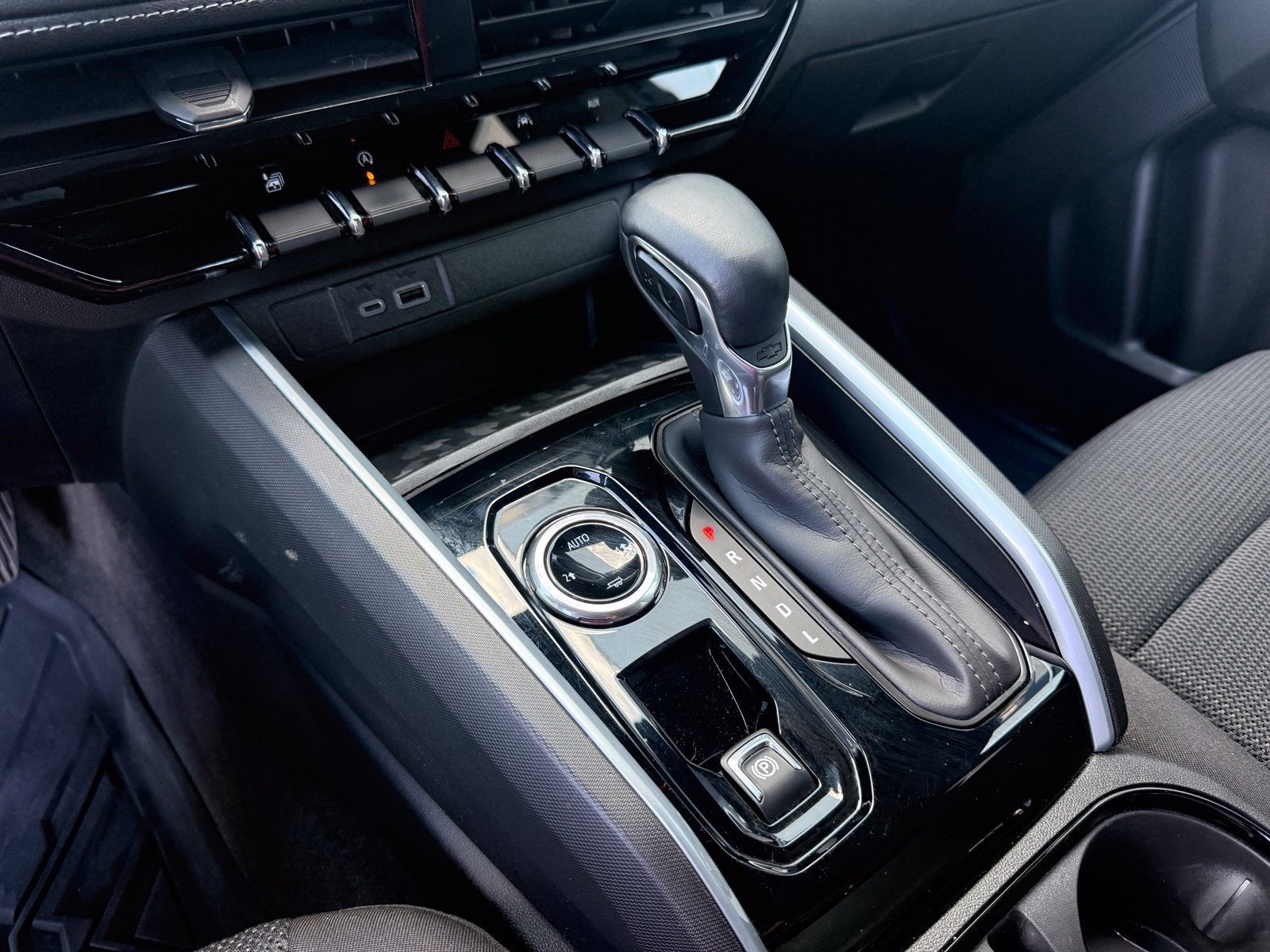 2023 Chevrolet Colorado 4WD LT