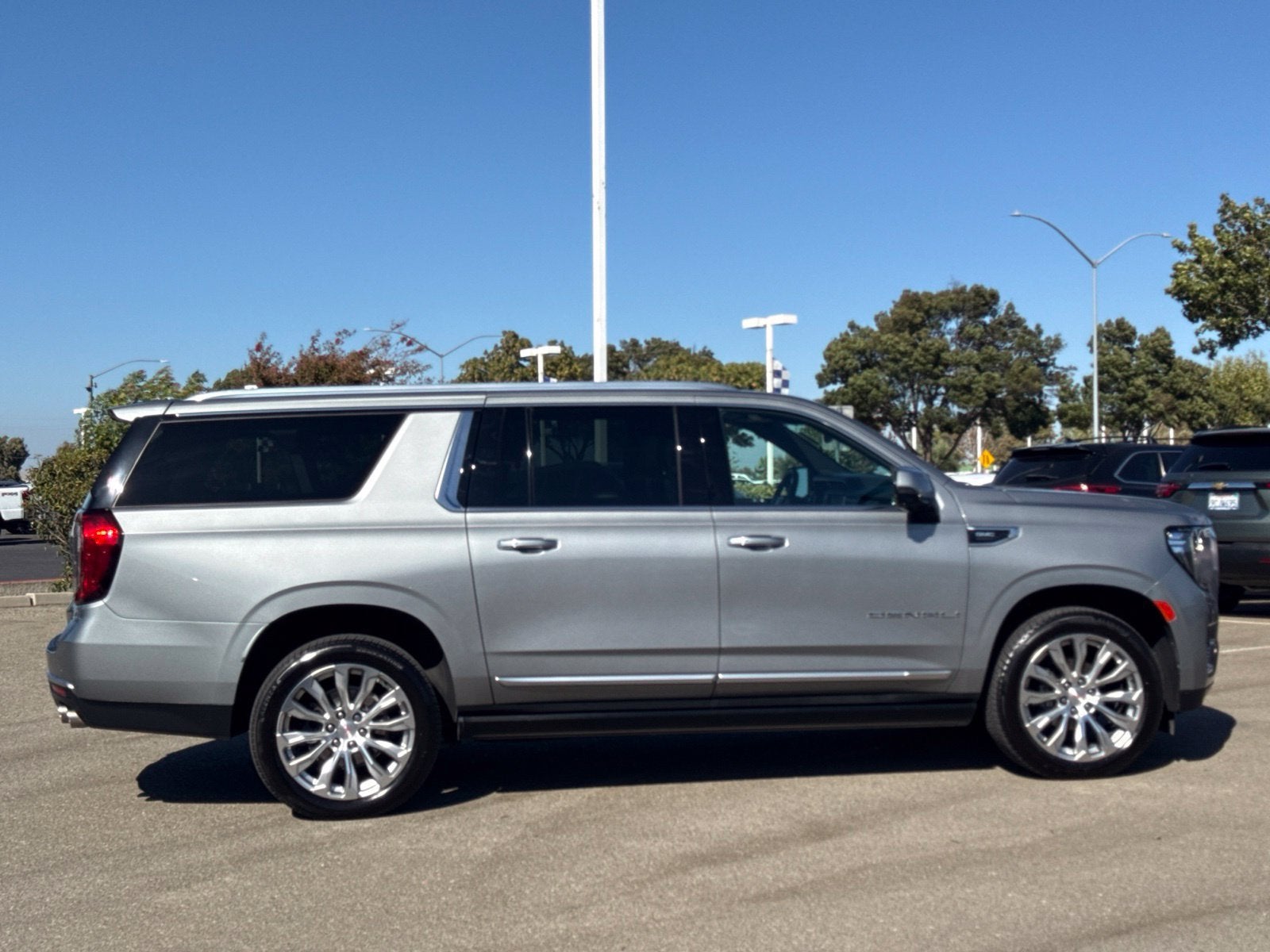 2023 GMC Yukon XL Denali
