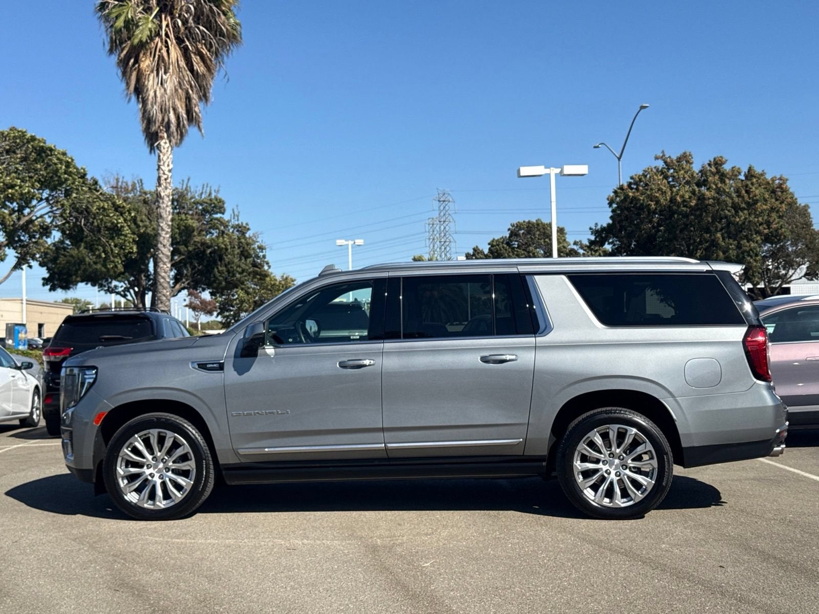 2023 GMC Yukon XL Denali