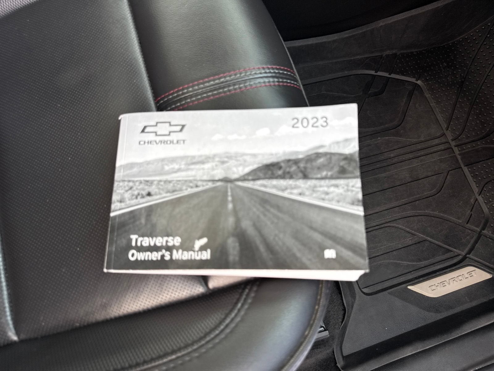 2023 Chevrolet Traverse RS