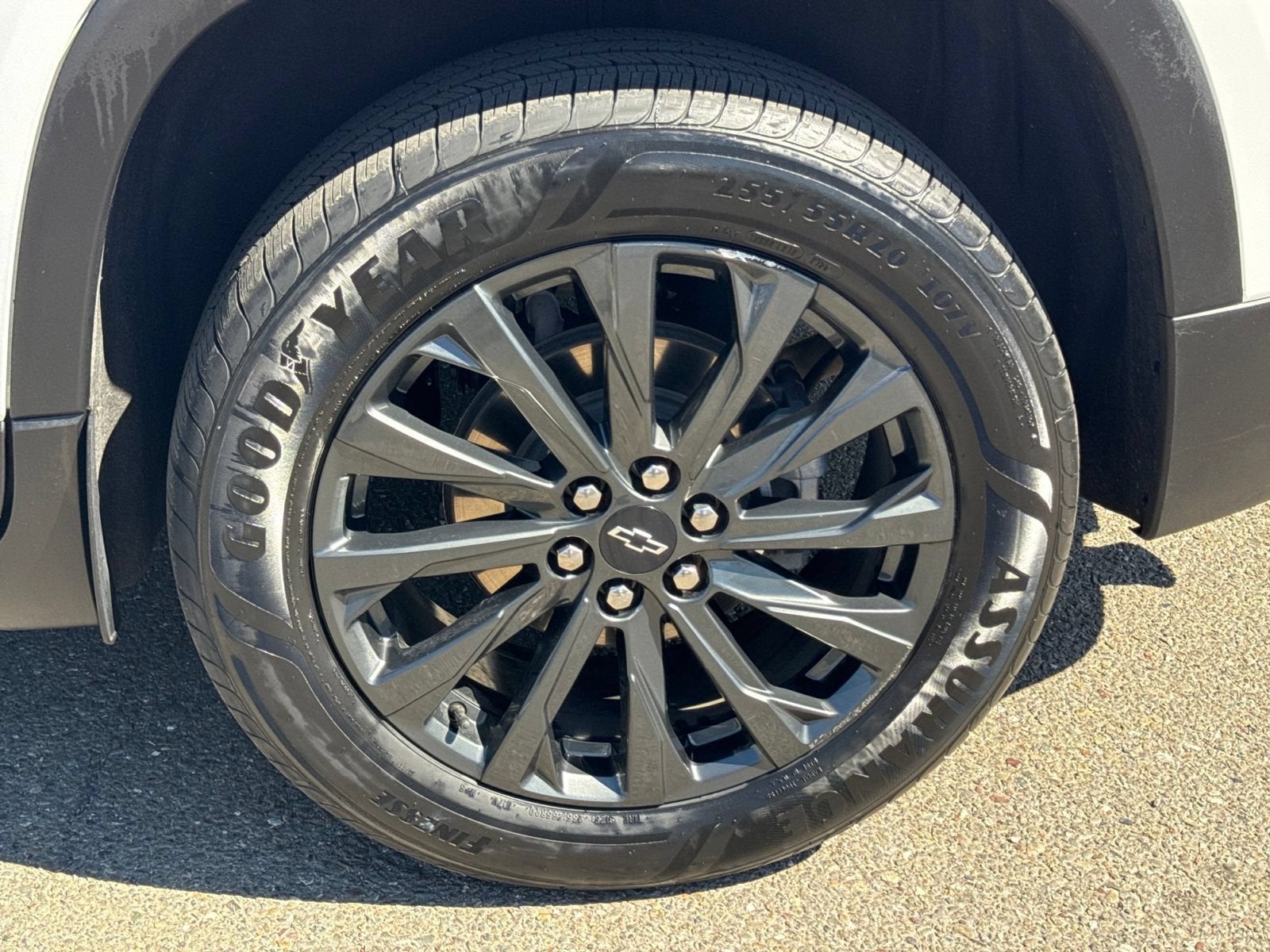 2023 Chevrolet Traverse RS