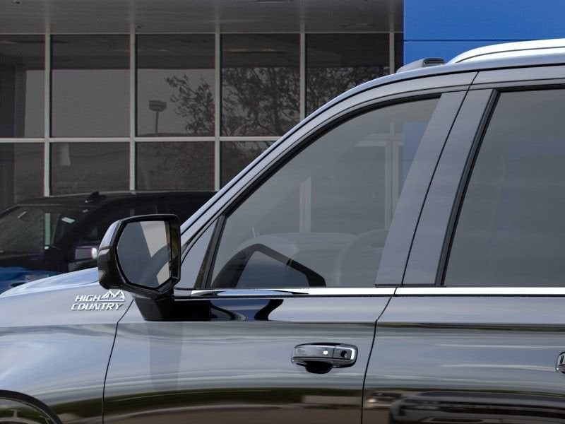 2026 Chevrolet Suburban High Country - Photo 12