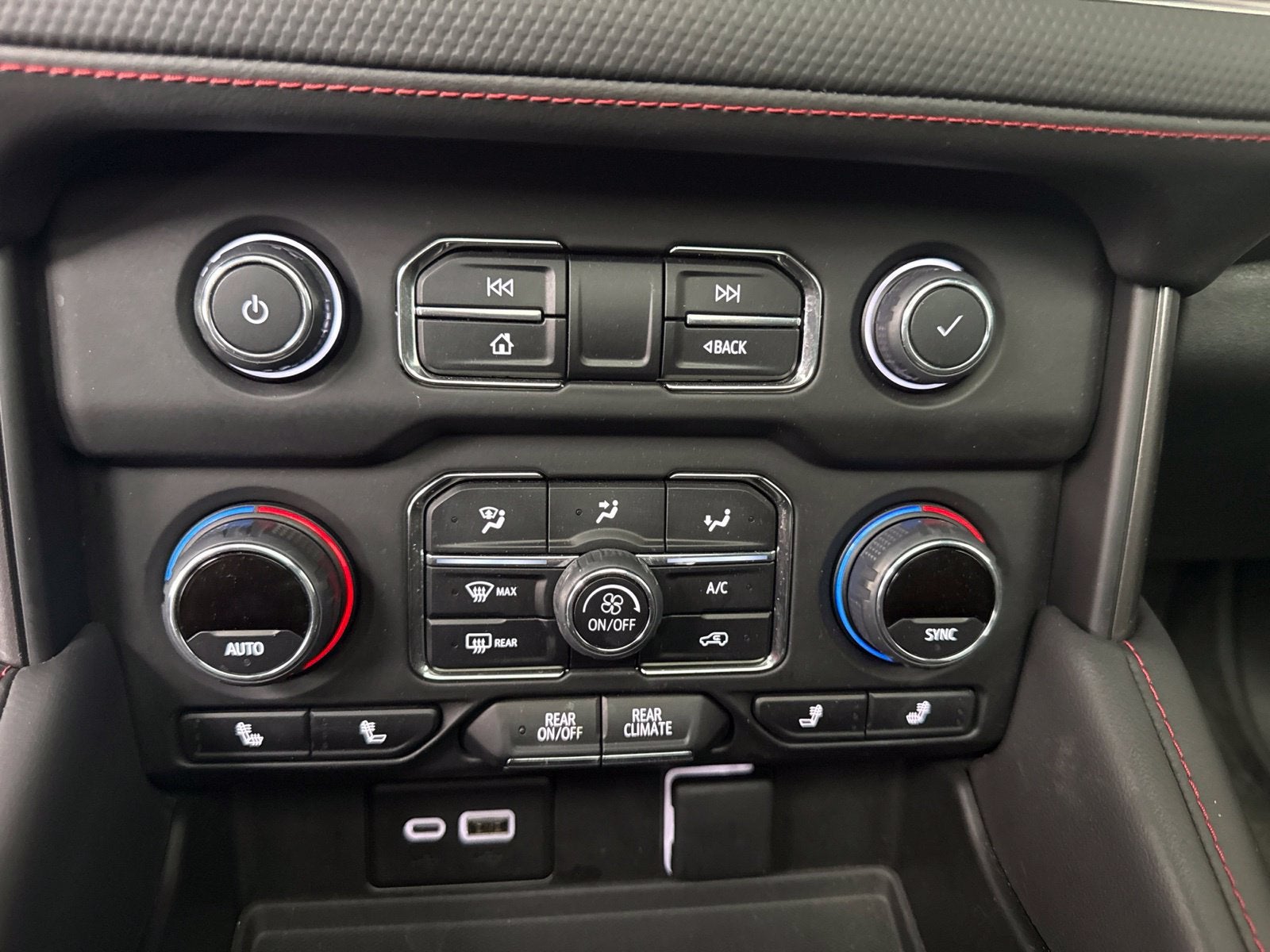 2023 Chevrolet Tahoe RST