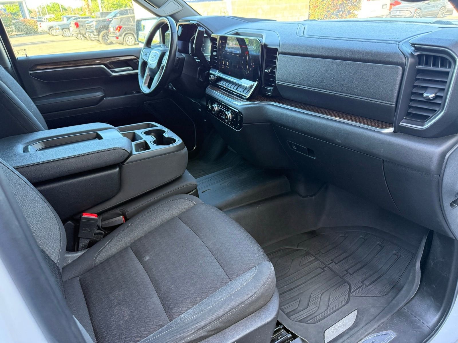 2023 GMC Sierra 1500 SLE