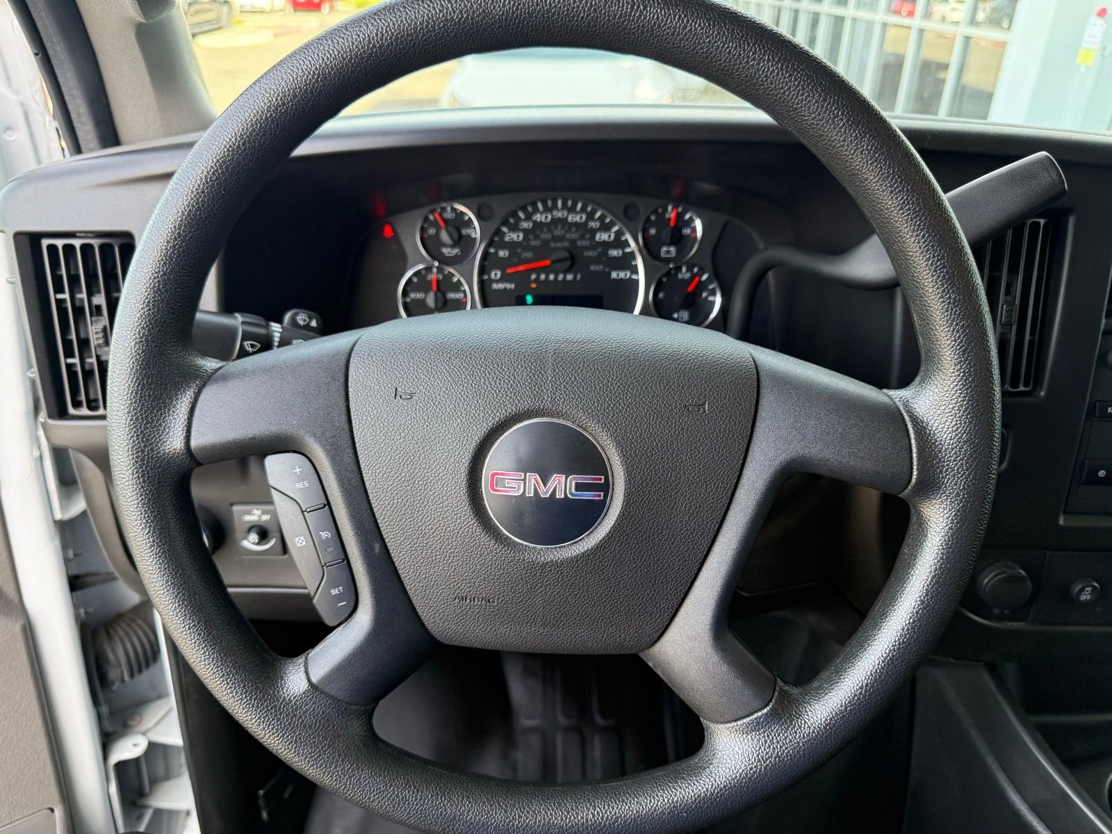 2022 GMC Savana Cargo 2500 Work Van