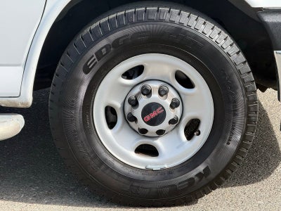 2022 GMC Savana Cargo 2500 Work Van