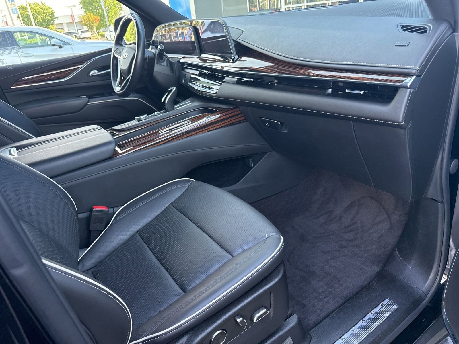 2023 Cadillac Escalade ESV Premium Luxury