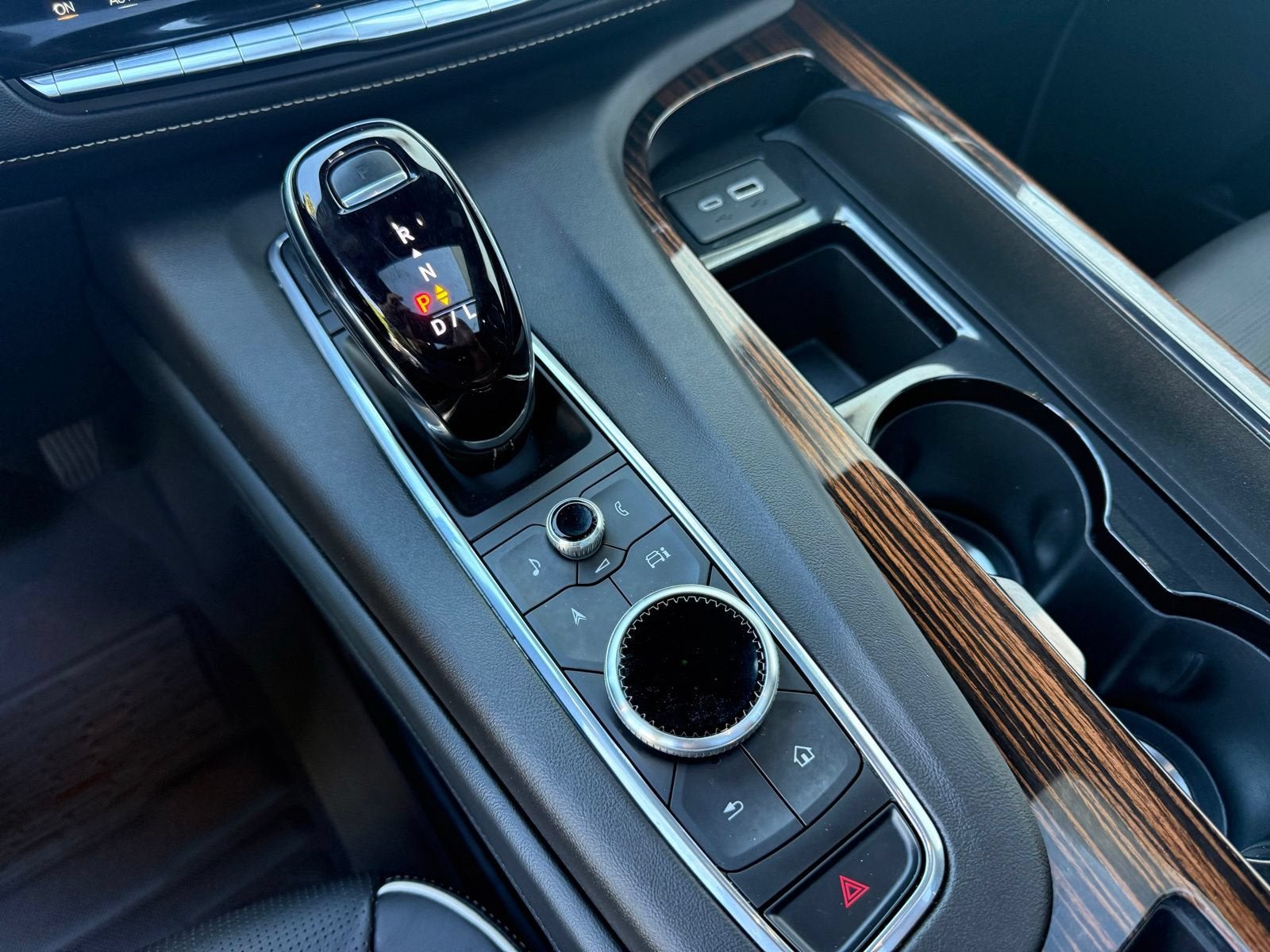 2023 Cadillac Escalade ESV Premium Luxury