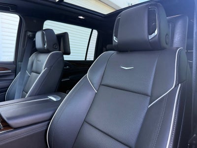 2023 Cadillac Escalade ESV Premium Luxury
