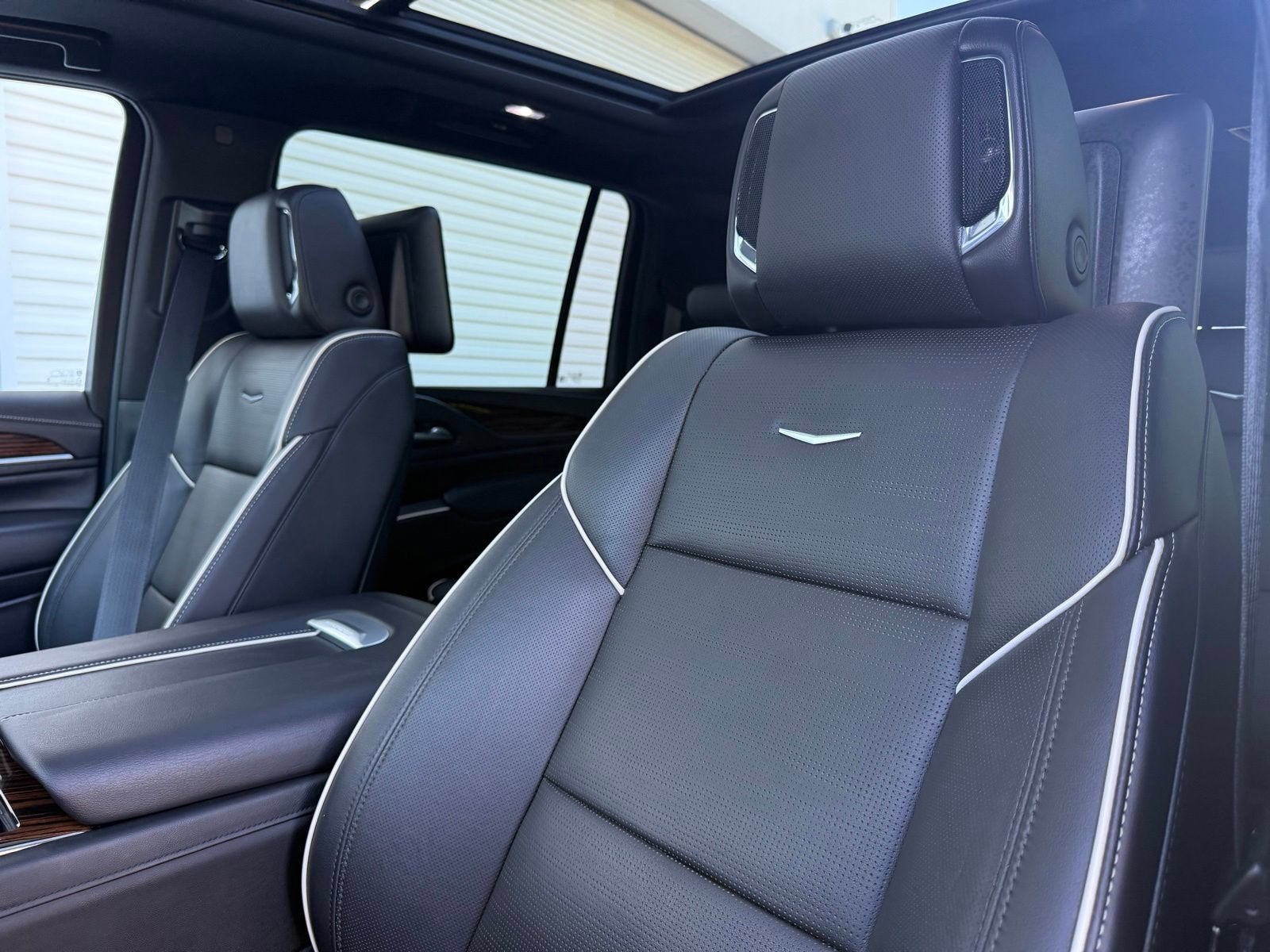 2023 Cadillac Escalade ESV Premium Luxury