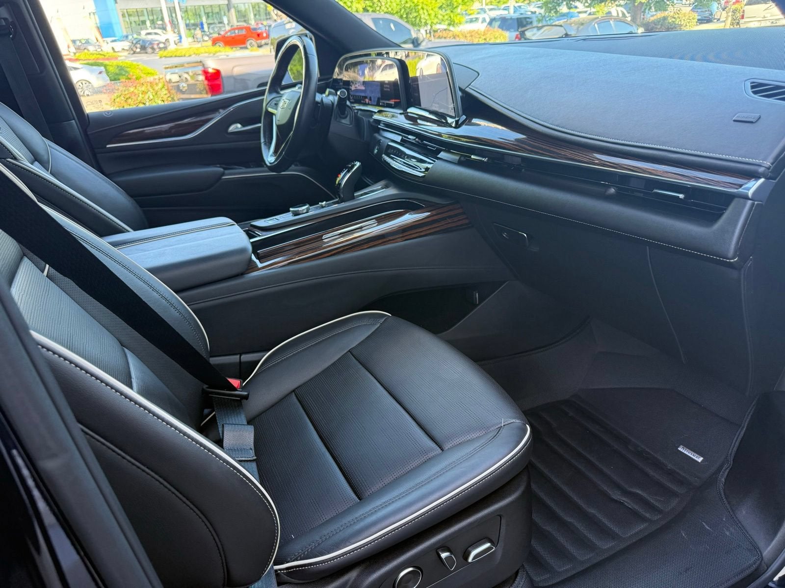 2023 Cadillac Escalade ESV Premium Luxury