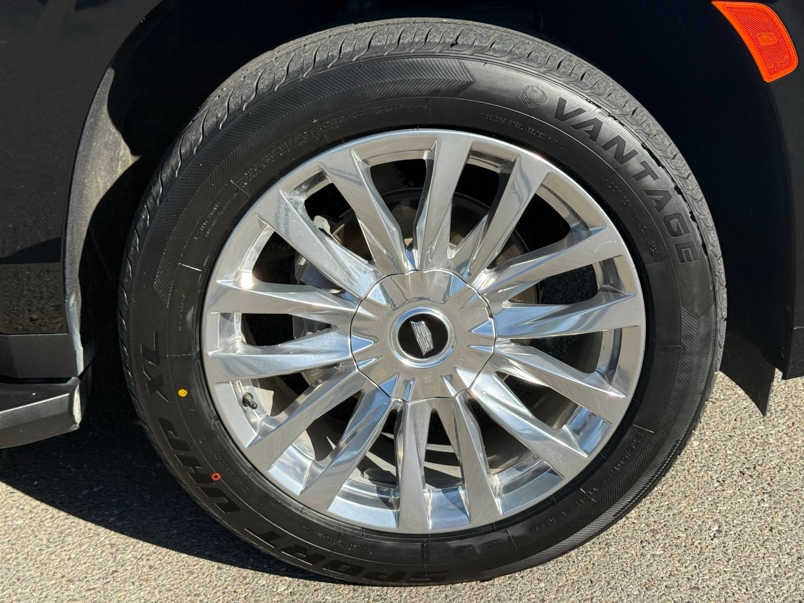 2023 Cadillac Escalade ESV Premium Luxury