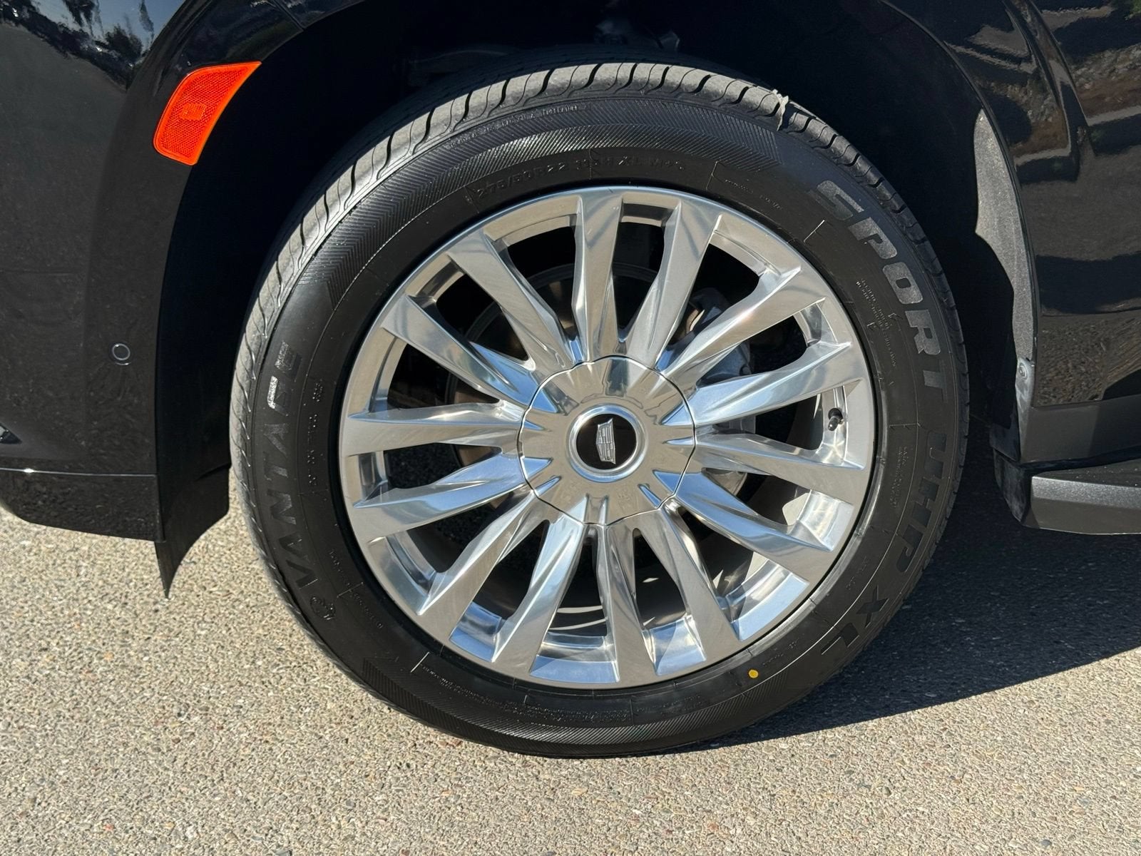2023 Cadillac Escalade ESV Premium Luxury
