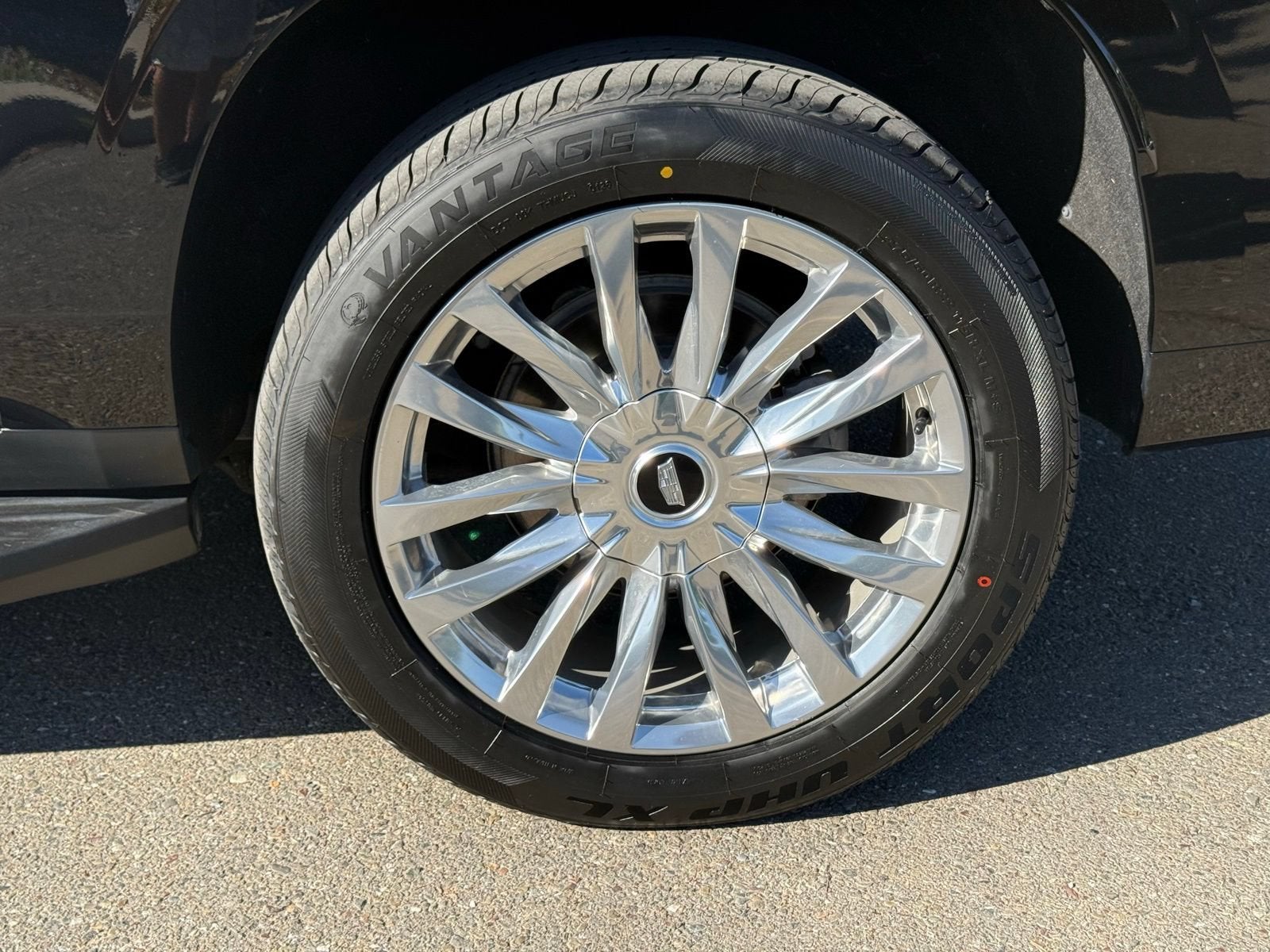 2023 Cadillac Escalade ESV Premium Luxury