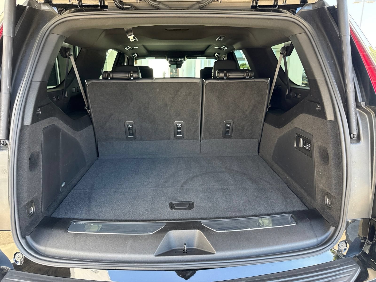 2023 Cadillac Escalade ESV Premium Luxury