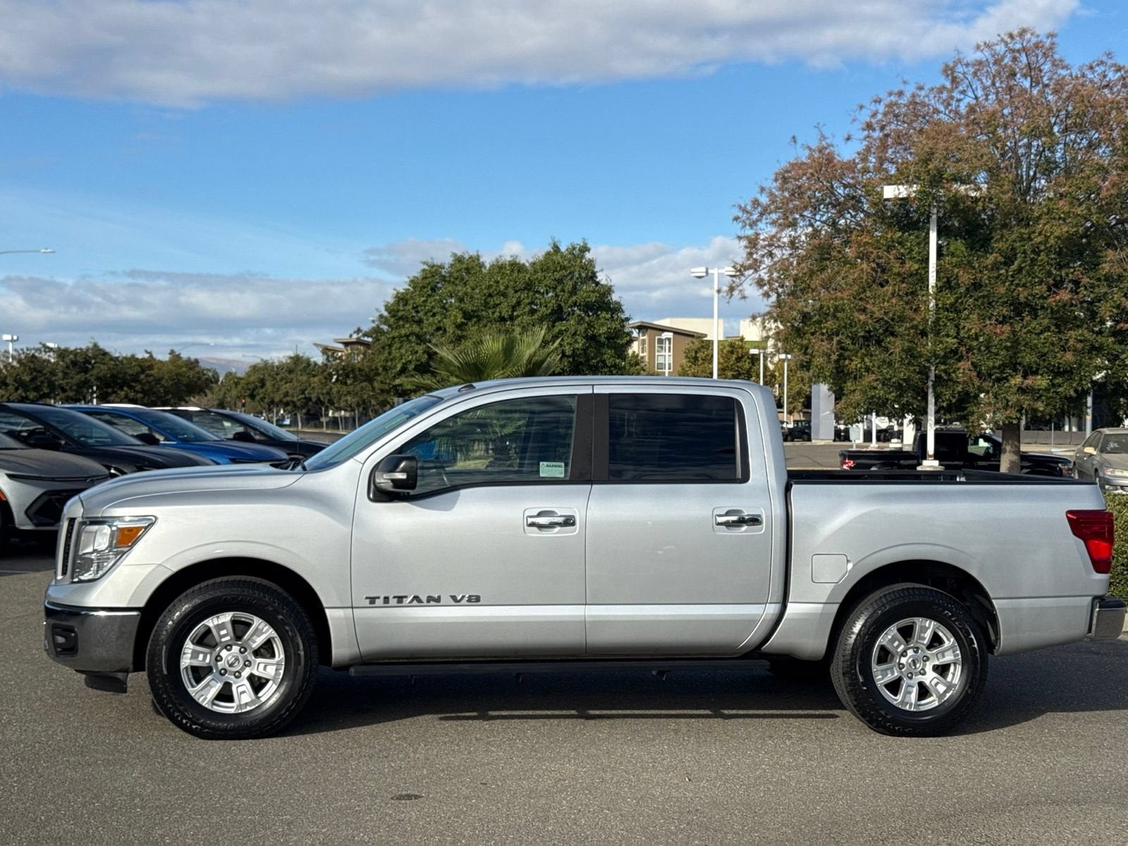 2019 Nissan Titan SV