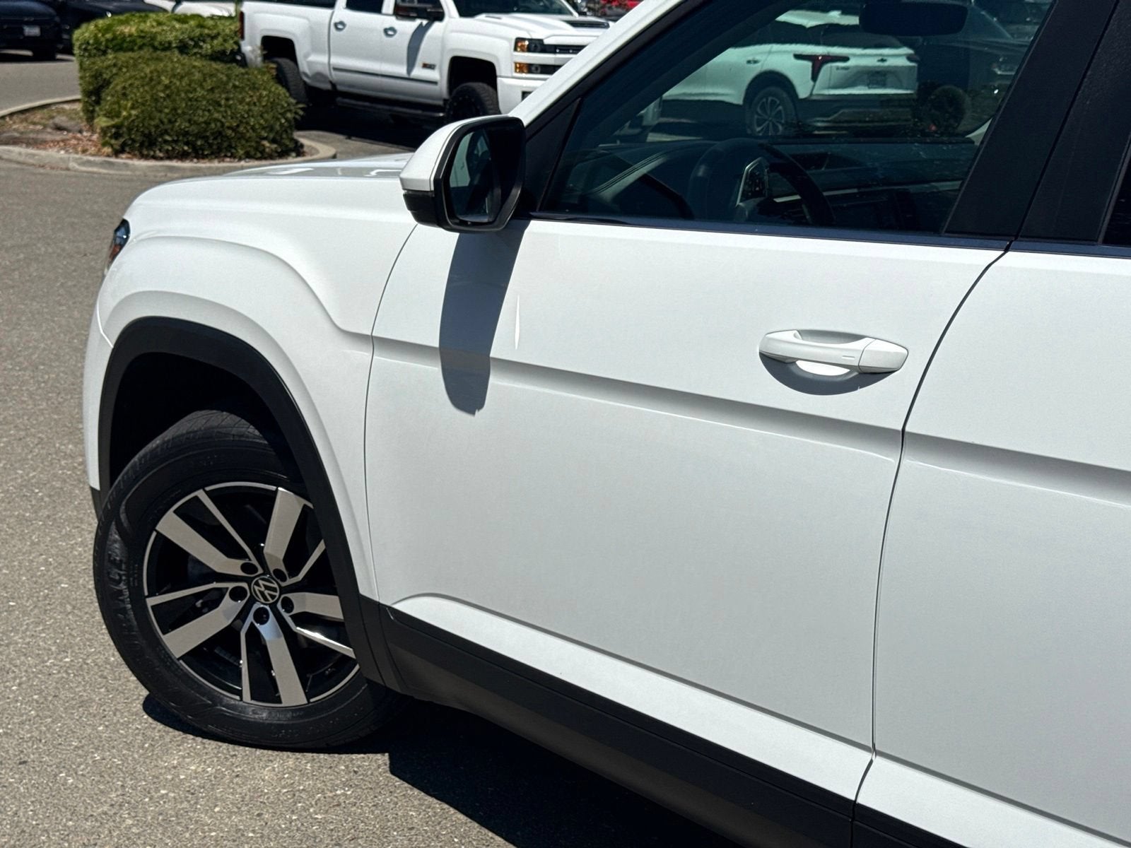 2023 Volkswagen Atlas 2.0T SE