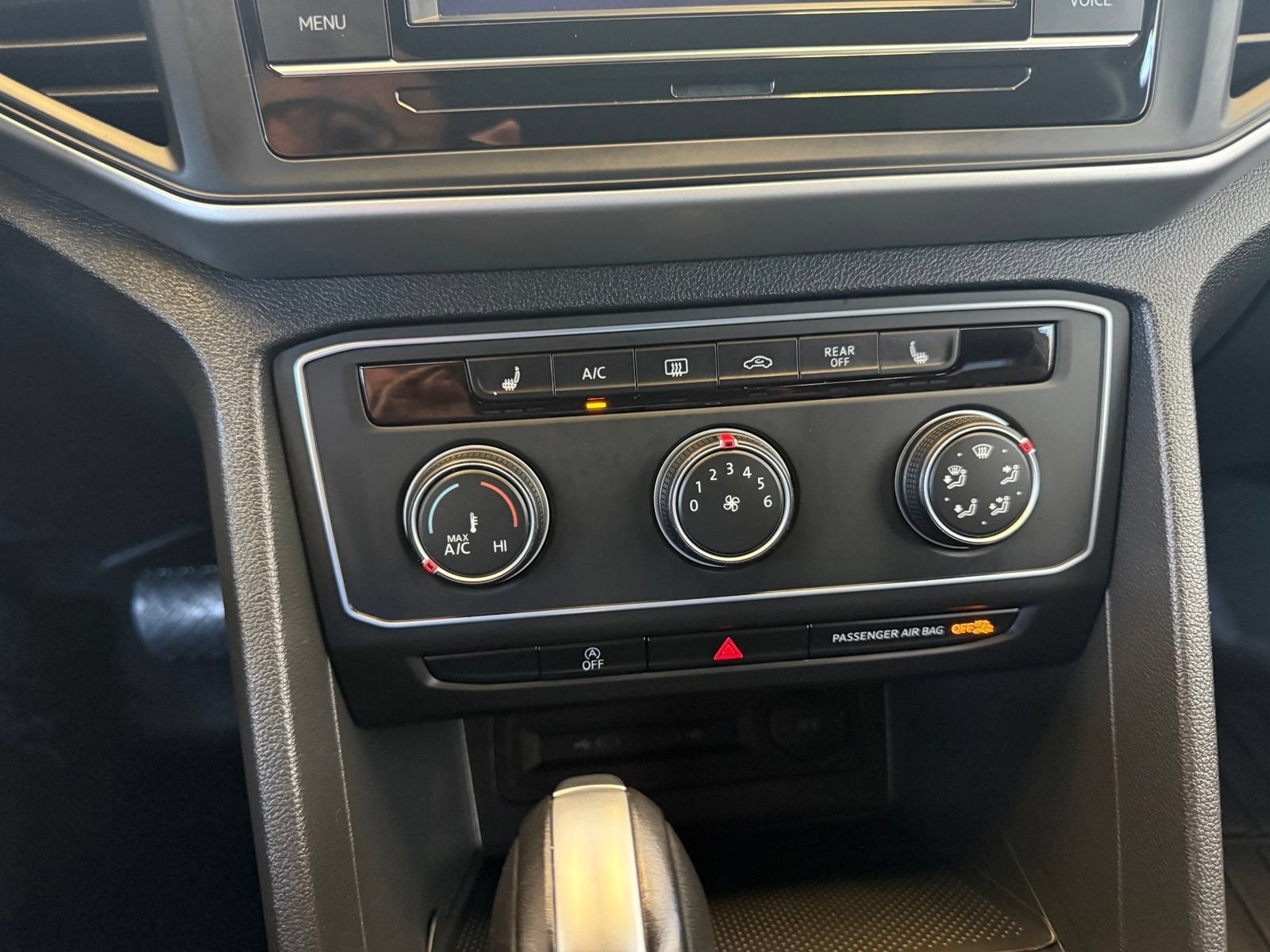 2023 Volkswagen Atlas 2.0T SE