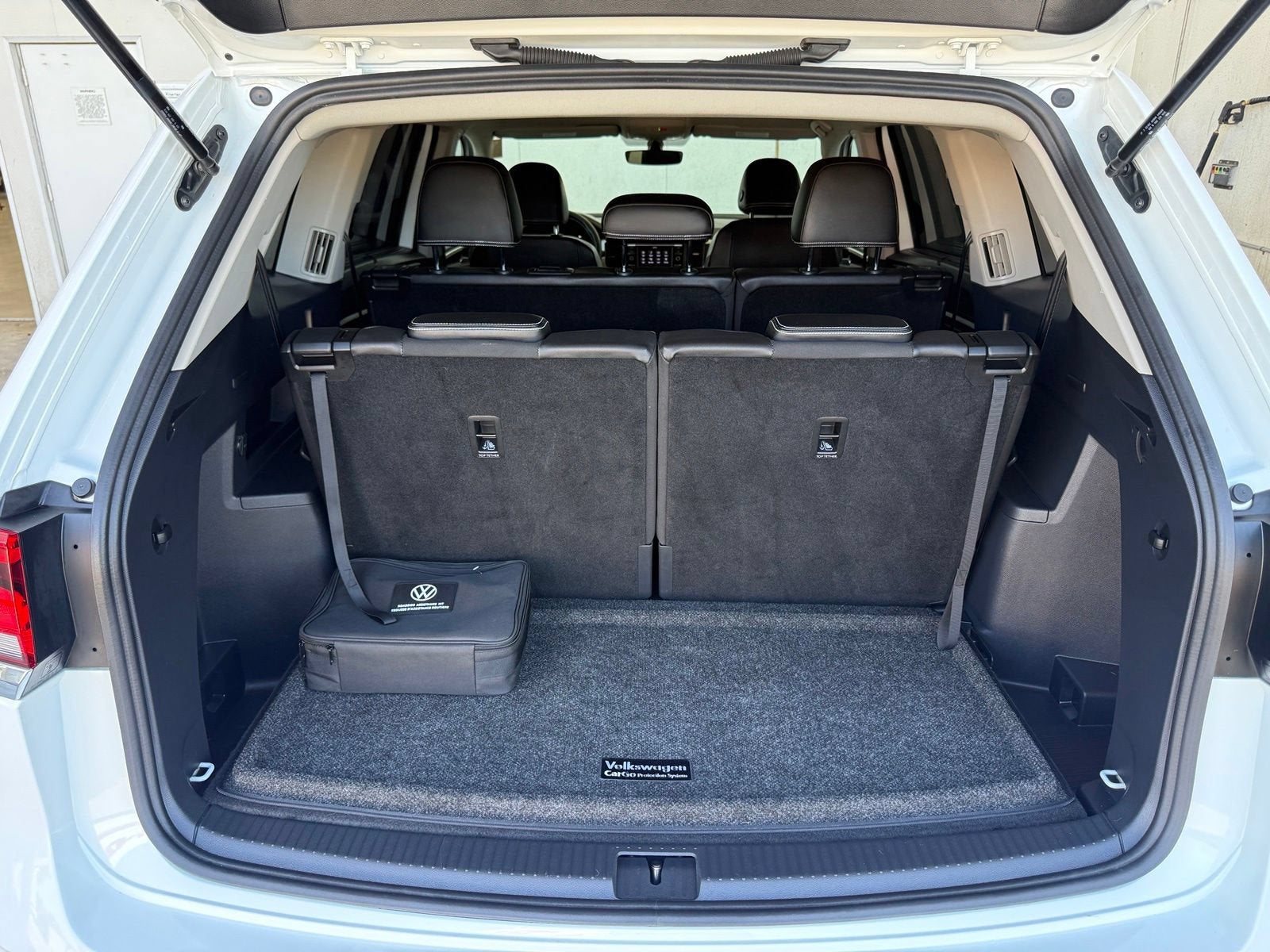 2023 Volkswagen Atlas 2.0T SE
