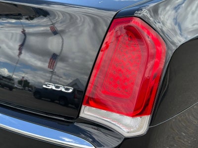 2018 Chrysler 300 Touring
