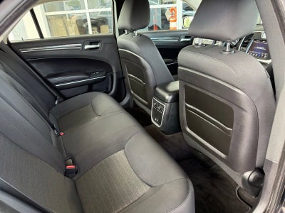 2018 Chrysler 300 Touring