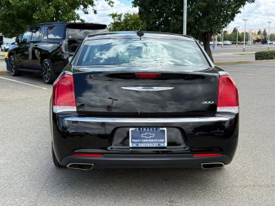 2018 Chrysler 300 Touring