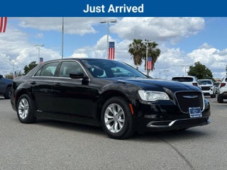2018 Chrysler 300 Touring