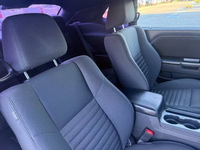 2014 Dodge Challenger SXT
