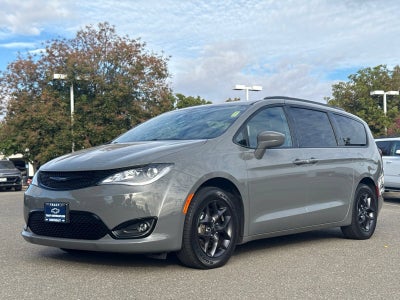 2020 Chrysler Pacifica Touring L Plus
