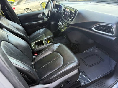 2020 Chrysler Pacifica Touring L Plus