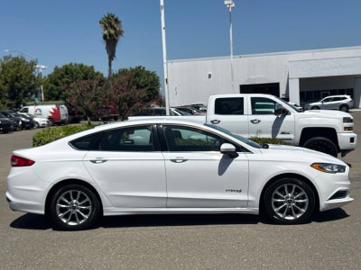 2017 Ford Fusion Hybrid SE