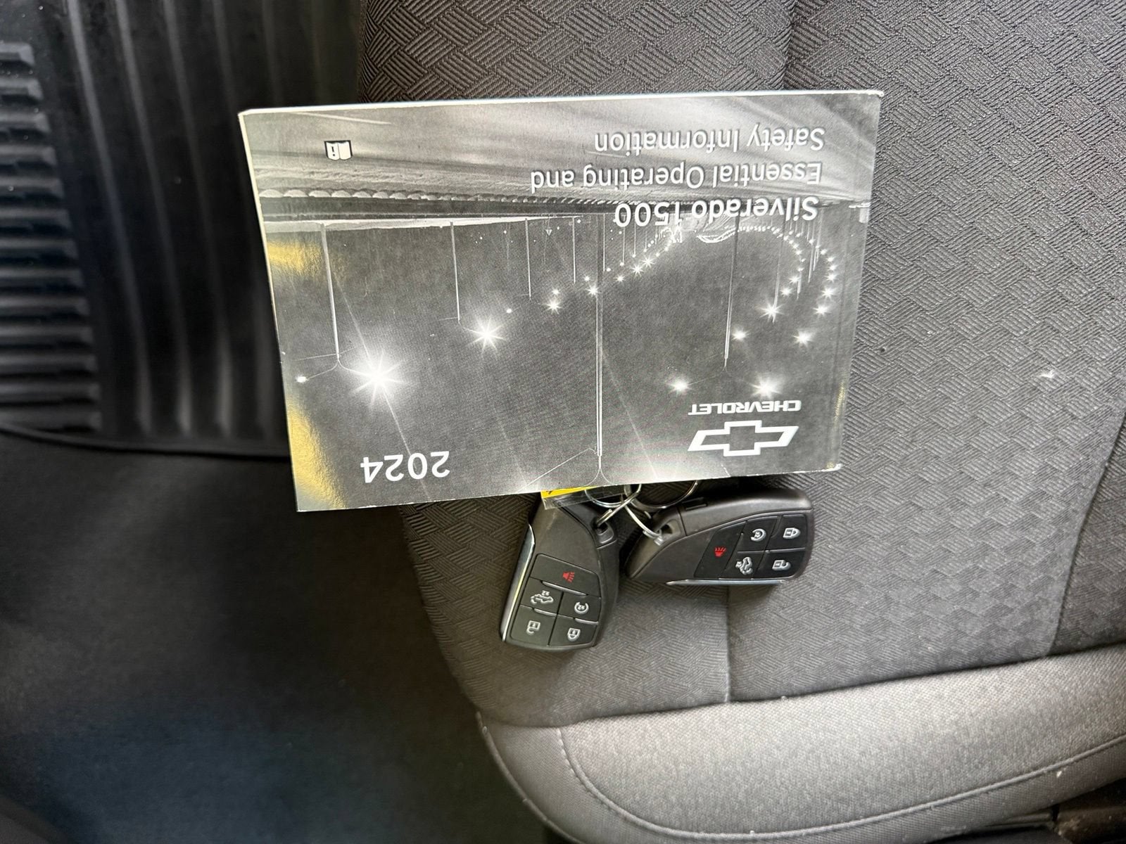 2024 Chevrolet Silverado 1500 LT
