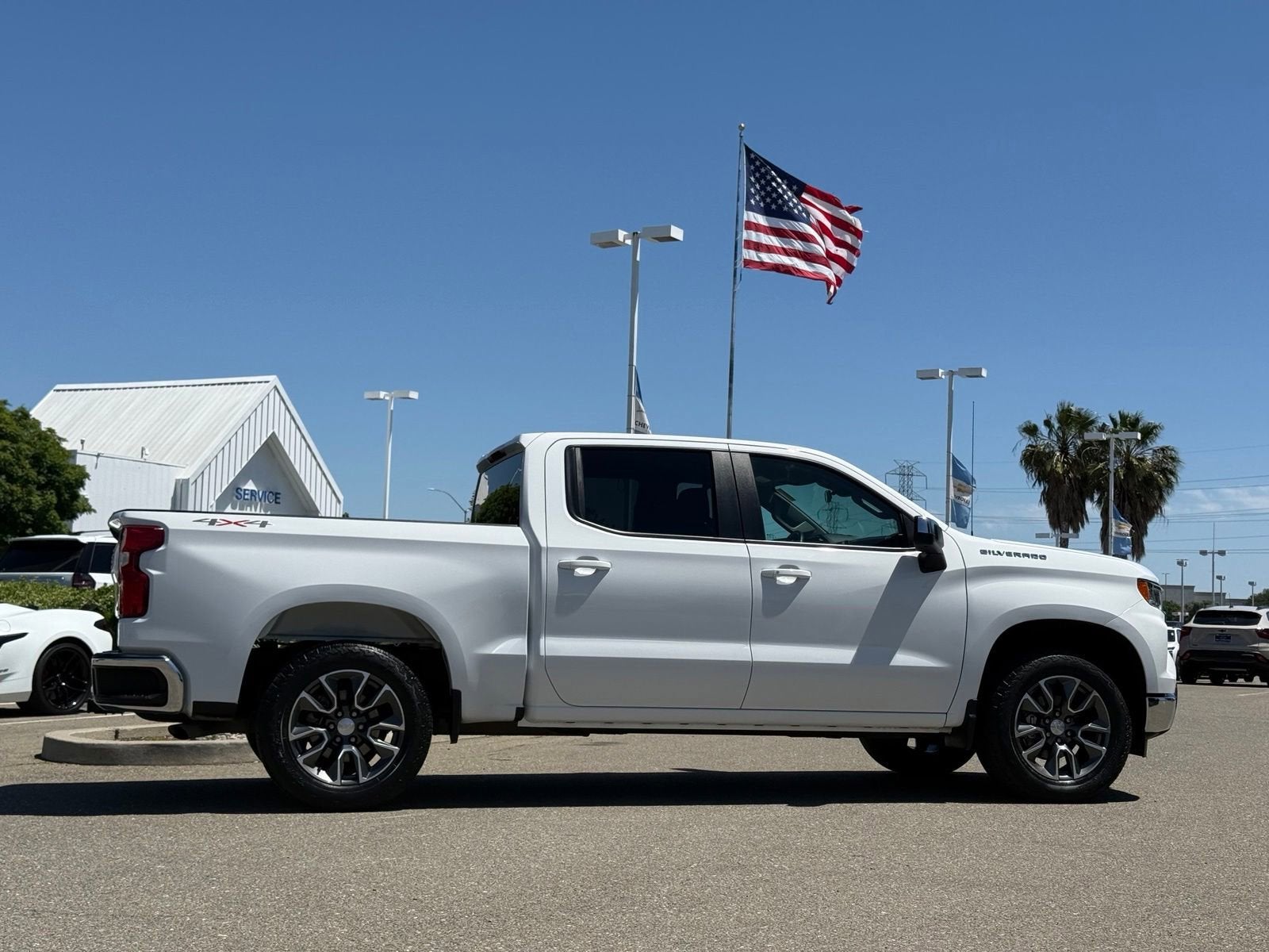 2024 Chevrolet Silverado 1500 LT (2FL)