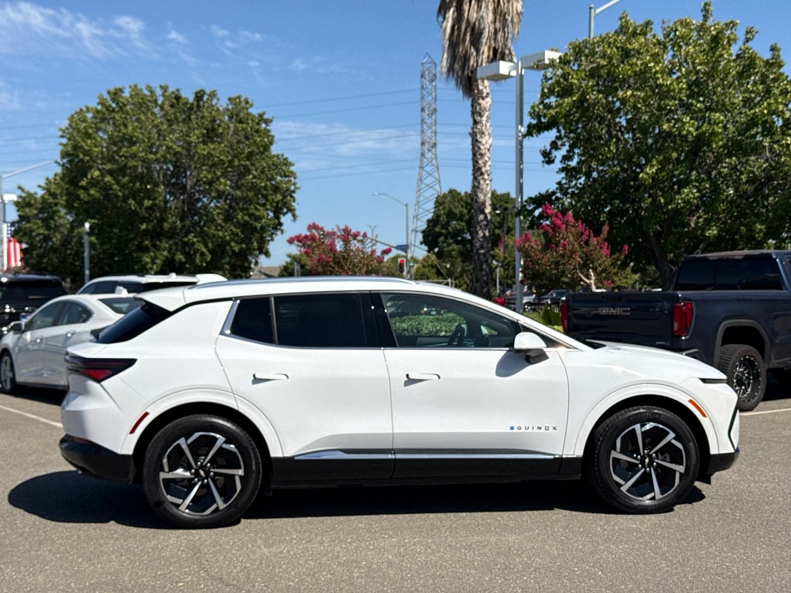 2024 Chevrolet Equinox EV 2LT