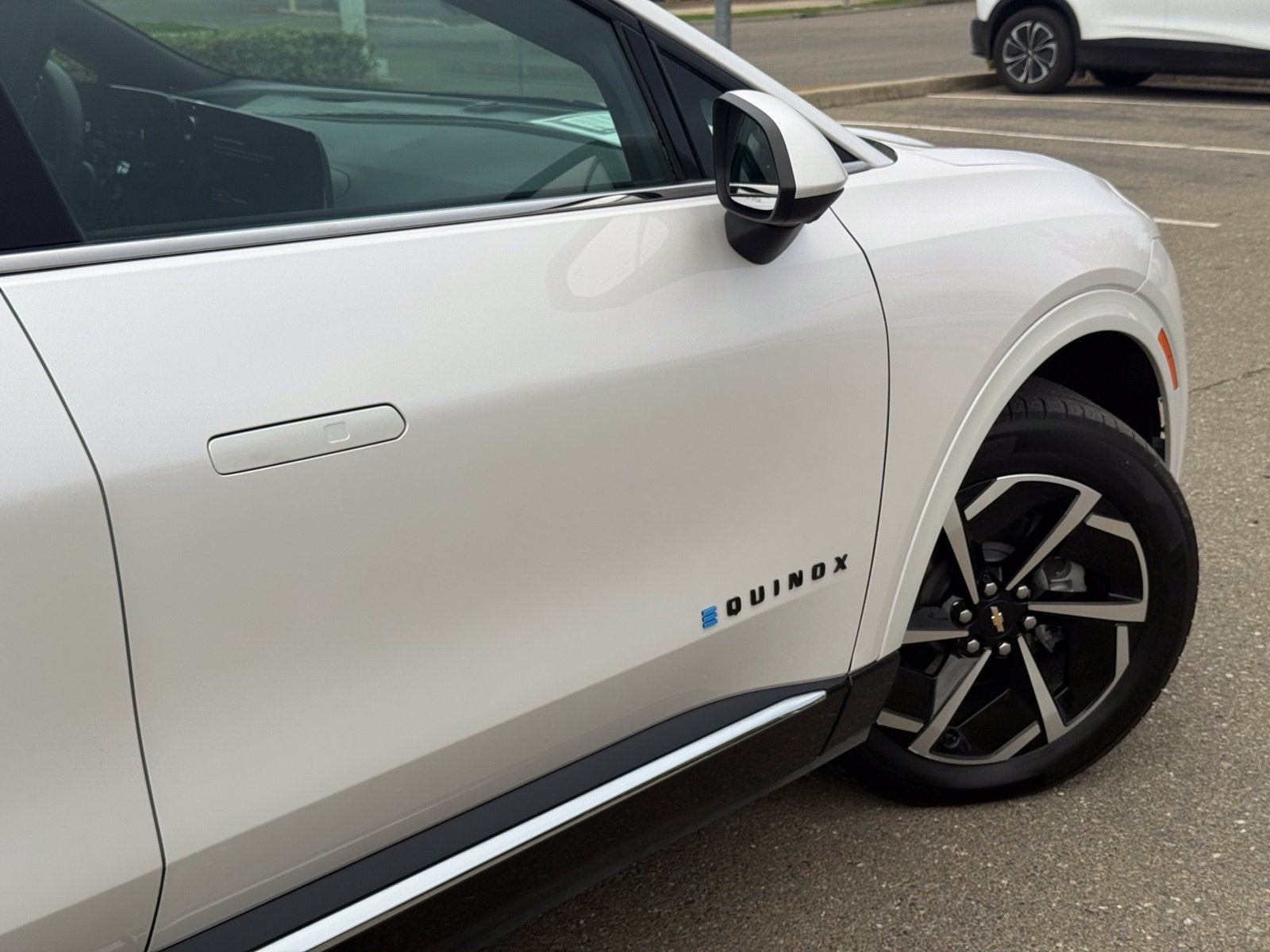 2024 Chevrolet Equinox EV 2LT