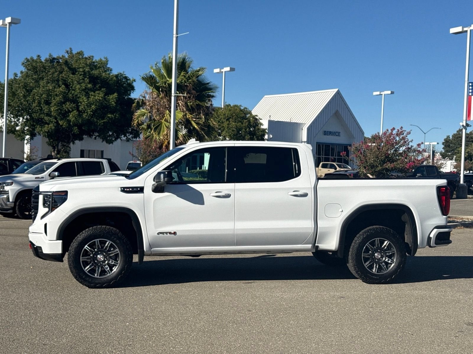 2025 GMC Sierra 1500 AT4