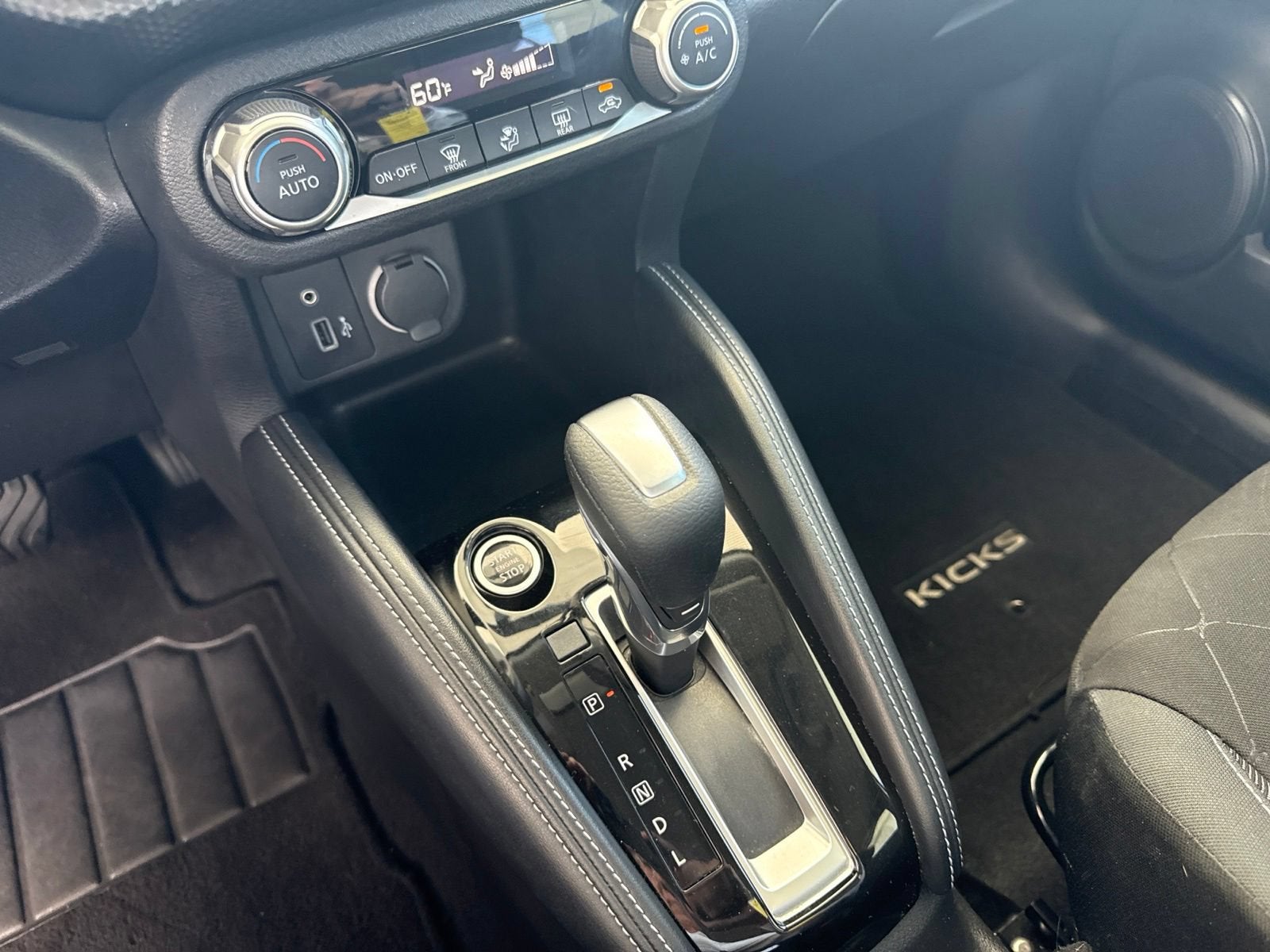 2019 Nissan Kicks SV