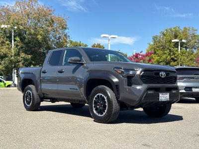 2025 Toyota Tacoma 4WD SR