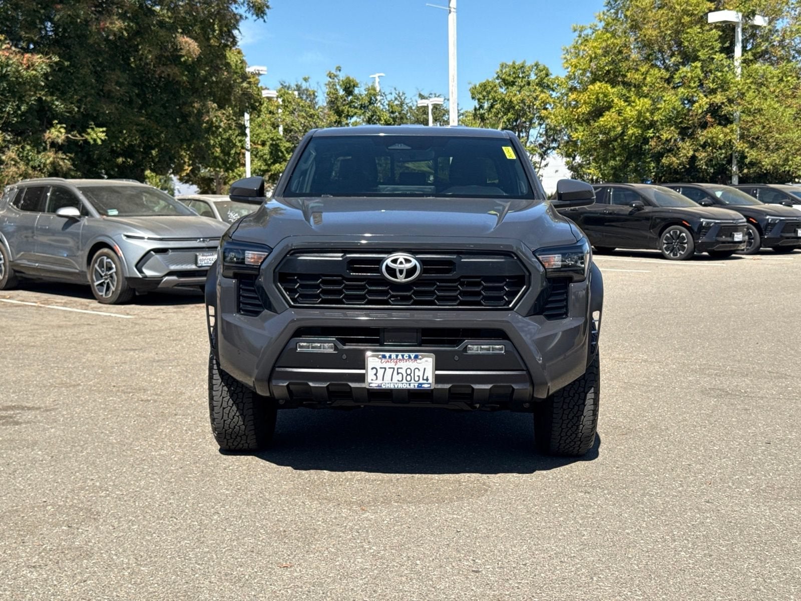 2025 Toyota Tacoma 4WD SR
