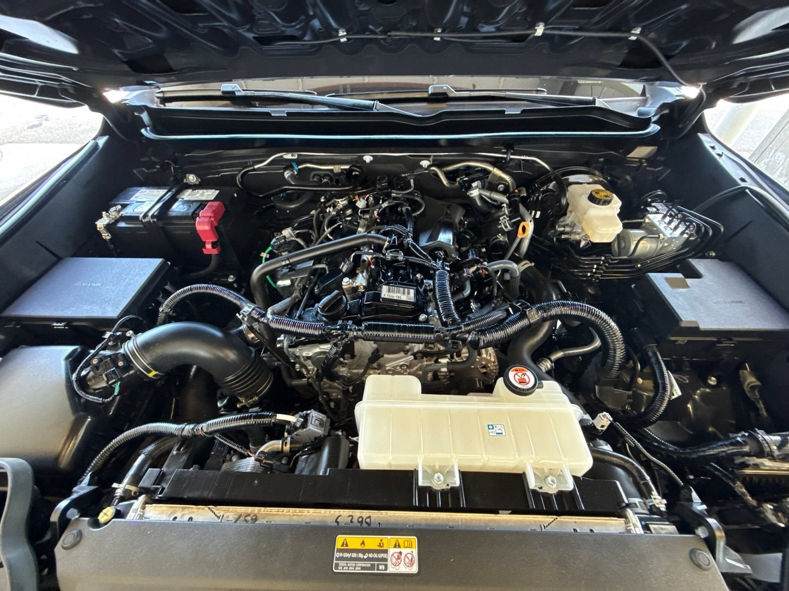 2025 Toyota Tacoma 4WD SR