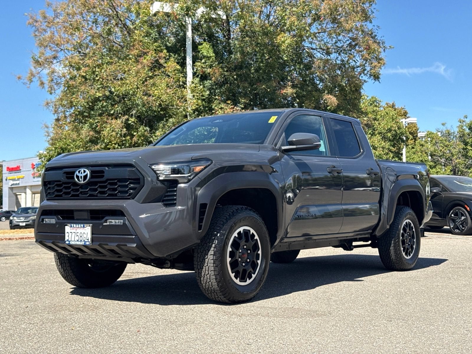 2025 Toyota Tacoma 4WD SR