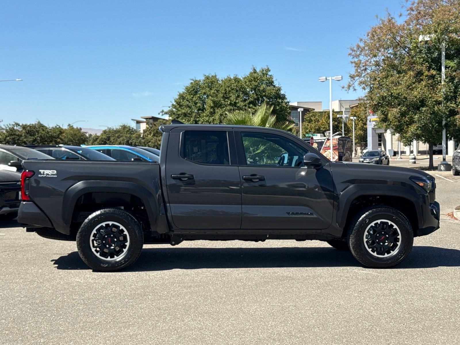 2025 Toyota Tacoma 4WD SR