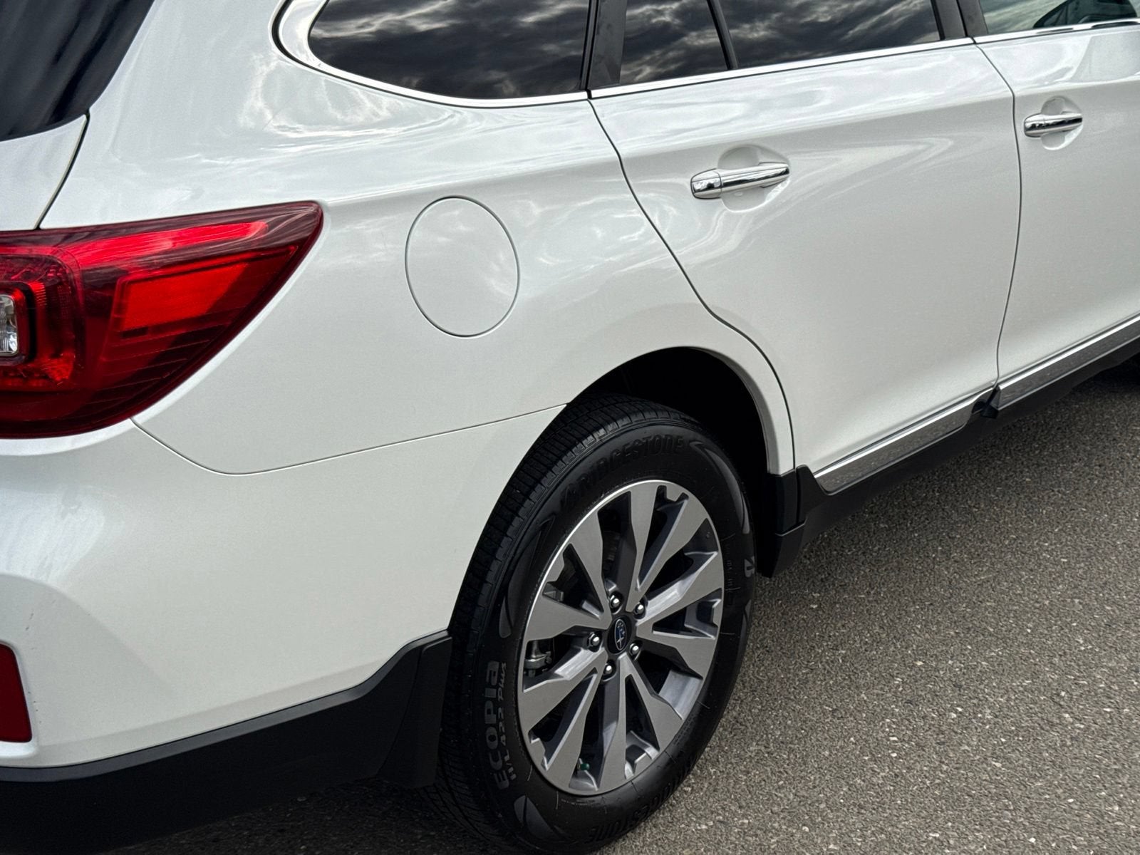 2017 Subaru Outback Touring