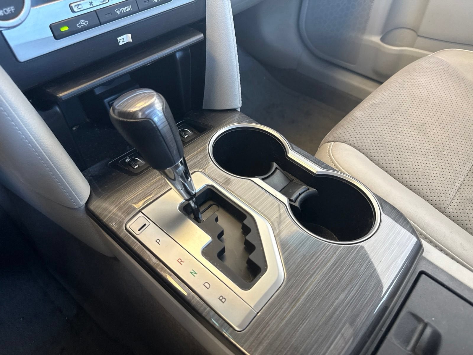 2014 Toyota Camry Hybrid LE